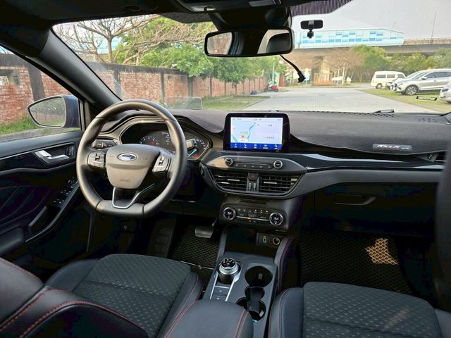 FORD福特 FOCUS ST  第6張相片