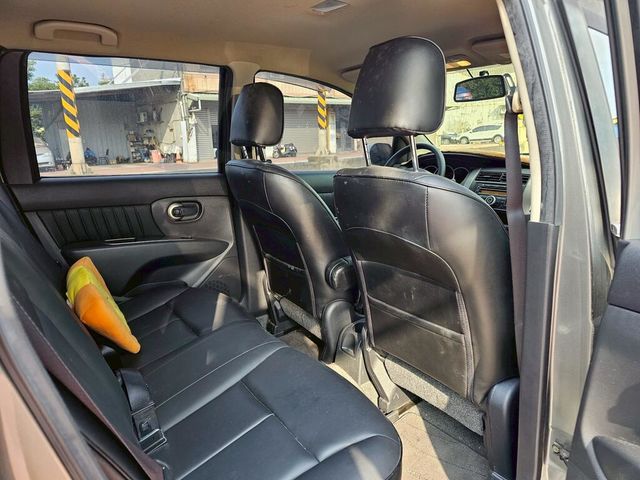 NISSAN日產 LIVINA  第8張相片