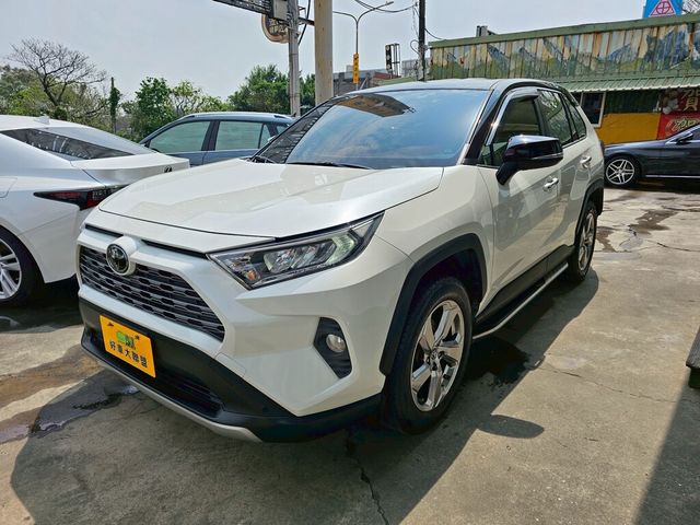 TOYOTA豐田 RAV4  第1張相片