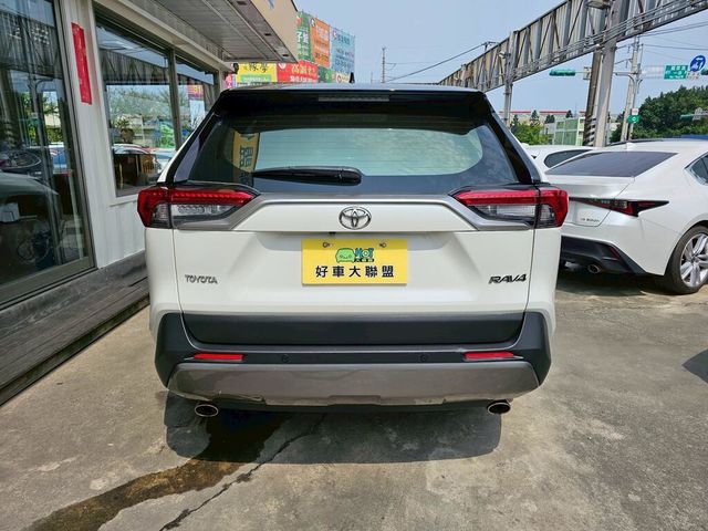 TOYOTA豐田 RAV4  第4張相片