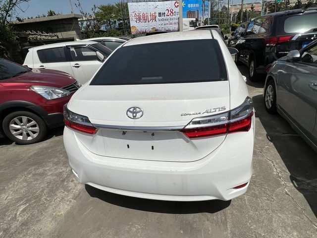 TOYOTA豐田 ALTIS  第4張相片