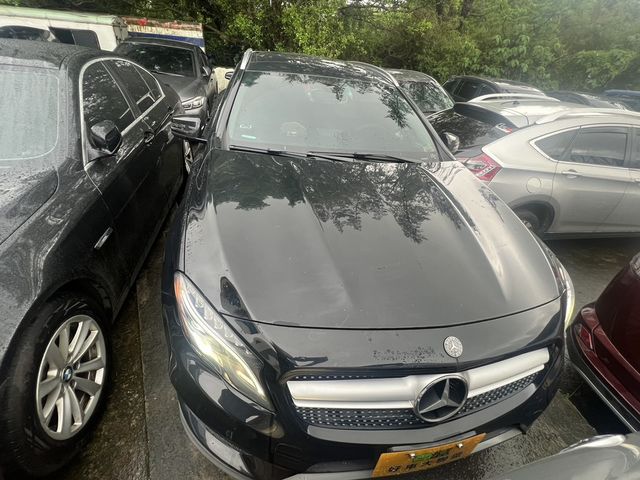 M-BENZ賓士 GLA250  第3張相片