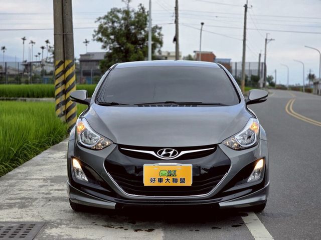 HYUNDAI現代 ELANTRA  第3張相片