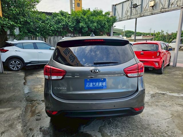 KIA起亞 CARENS  第4張相片