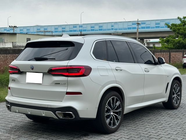 BMW寶馬 X5 XDRIVE25D  第2張相片