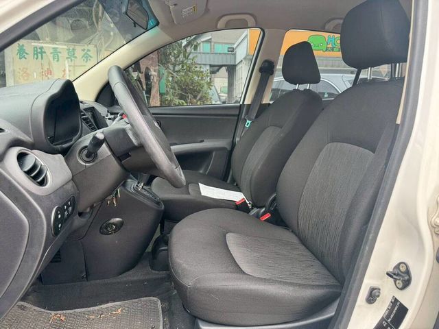 HYUNDAI現代 I10  第7張相片