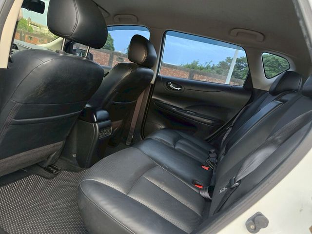 NISSAN日產 TIIDA  第10張相片