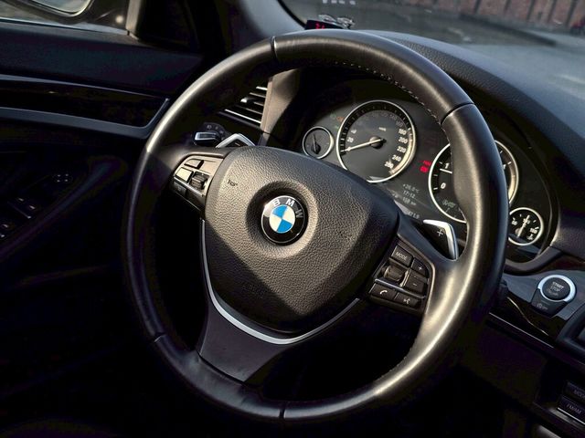 BMW寶馬 520D  第11張相片