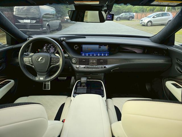 LEXUS凌志 LS500  第8張相片