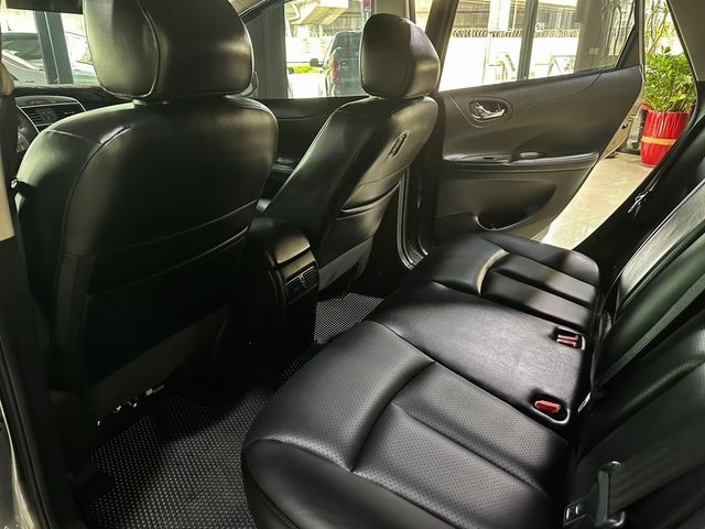NISSAN日產 TIIDA  第4張相片