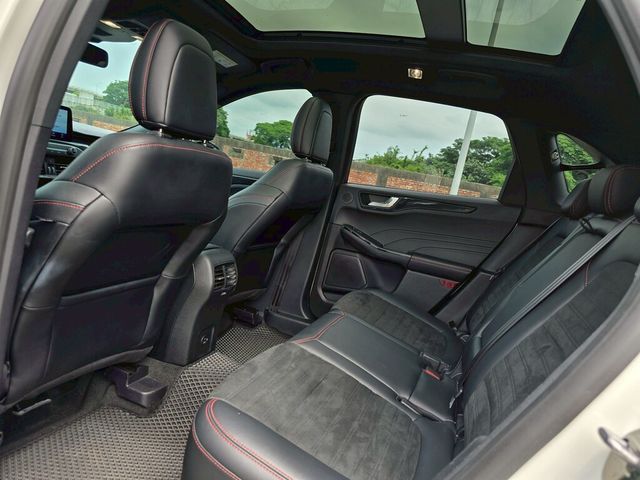FORD福特 KUGA  第11張相片
