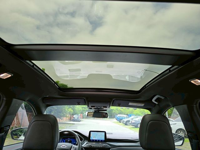 FORD福特 KUGA  第13張相片