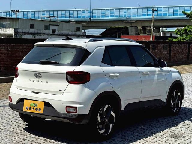 HYUNDAI現代 VENUE  第2張相片