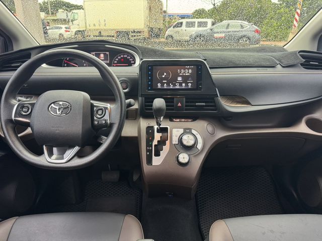 TOYOTA豐田 SIENTA  第6張相片