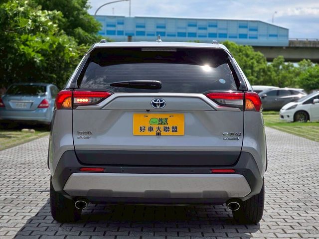 TOYOTA豐田 RAV4  第4張相片