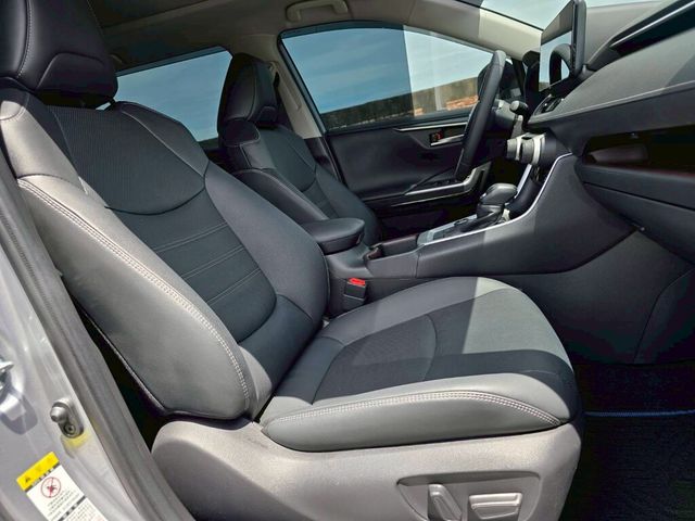 TOYOTA豐田 RAV4  第11張相片
