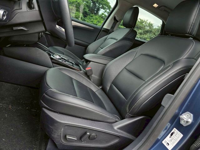 FORD福特 KUGA  第9張相片