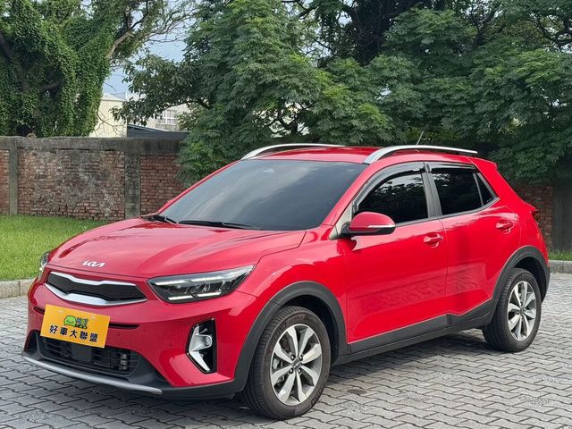 KIA起亞 STONIC  第1張相片