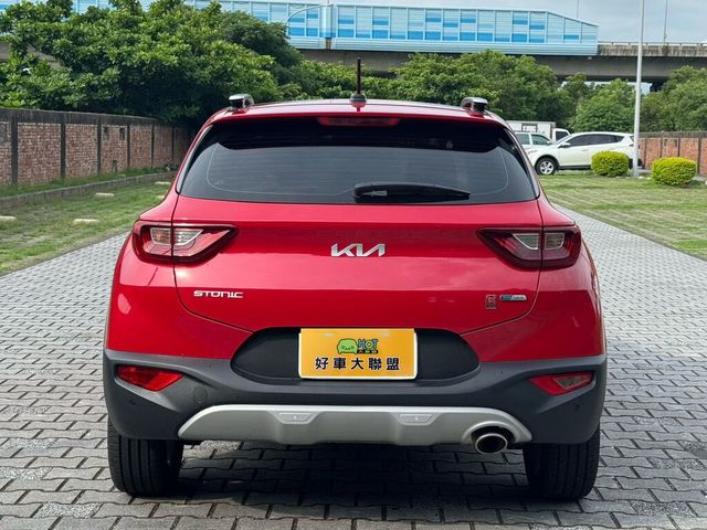 KIA起亞 STONIC  第4張相片