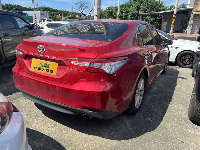 TOYOTA豐田 CAMRY  第2張相片