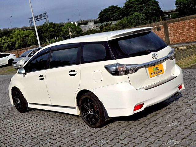 TOYOTA豐田 WISH  第4張相片