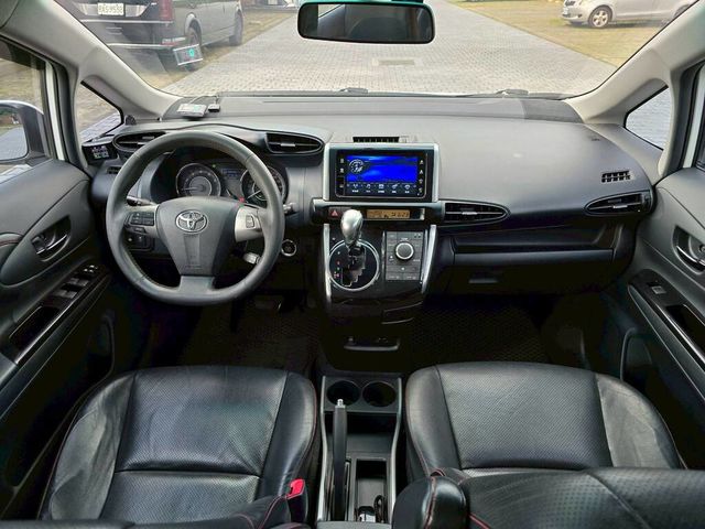 TOYOTA豐田 WISH  第6張相片