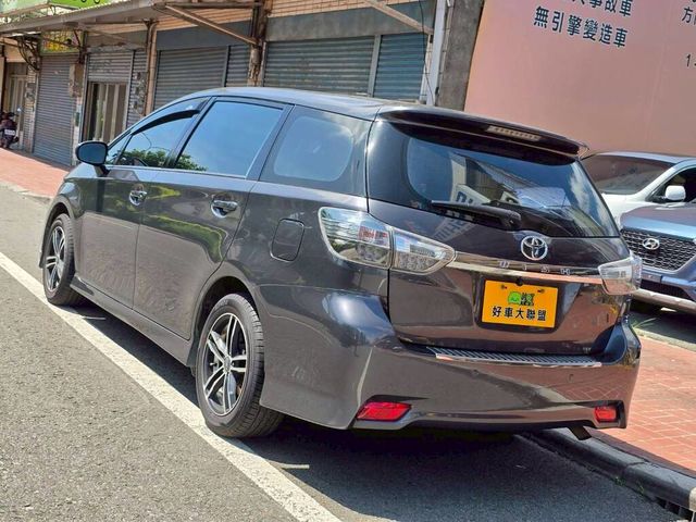 TOYOTA豐田 WISH  第2張相片