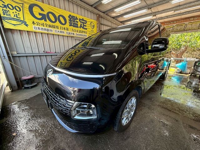 HYUNDAI現代 STARIA  第1張相片