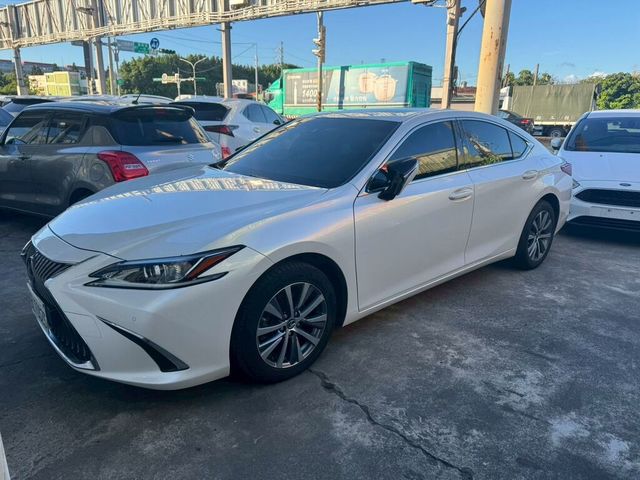 LEXUS凌志 ES200  第1張相片