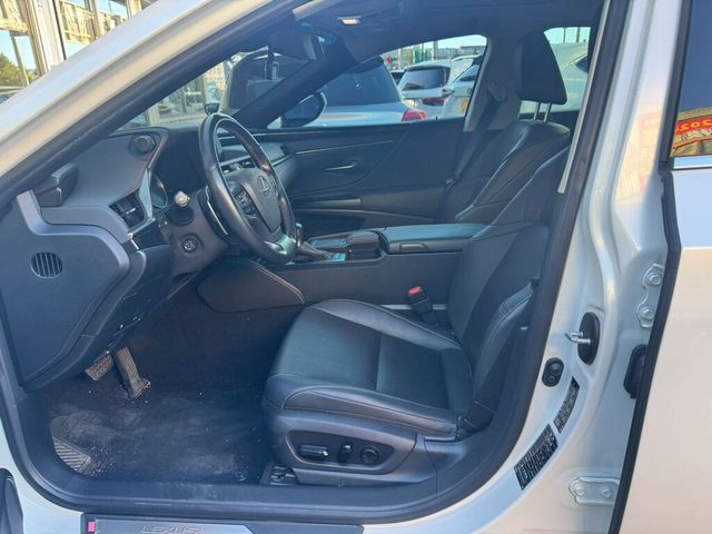 LEXUS凌志 ES200  第8張相片