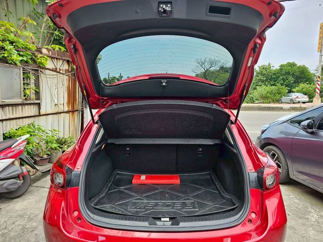 MAZDA馬自達 MAZDA 3  第11張相片