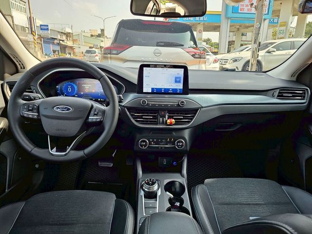 FORD福特 FOCUS ACTIVE  第6張相片
