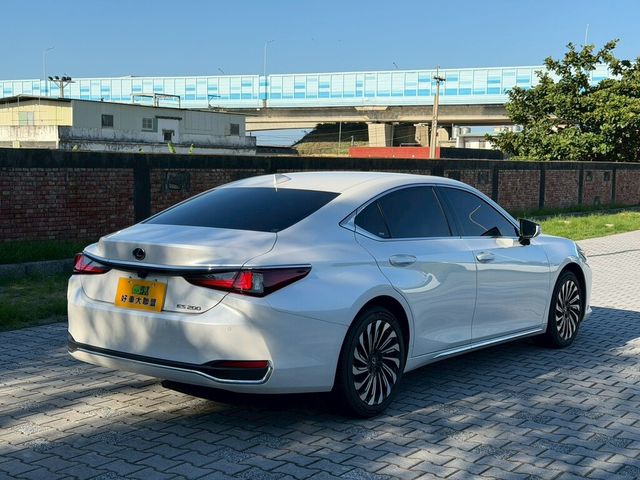 LEXUS凌志 ES200  第2張相片