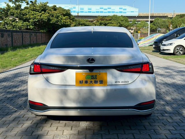 LEXUS凌志 ES200  第4張相片