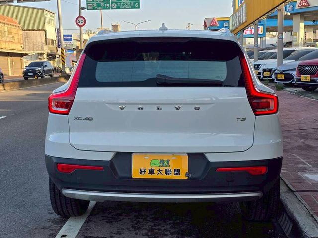 VOLVO富豪 XC40  第4張相片