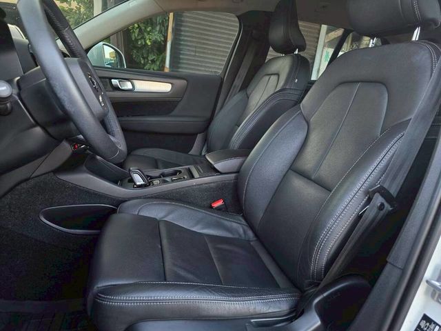 VOLVO富豪 XC40  第8張相片