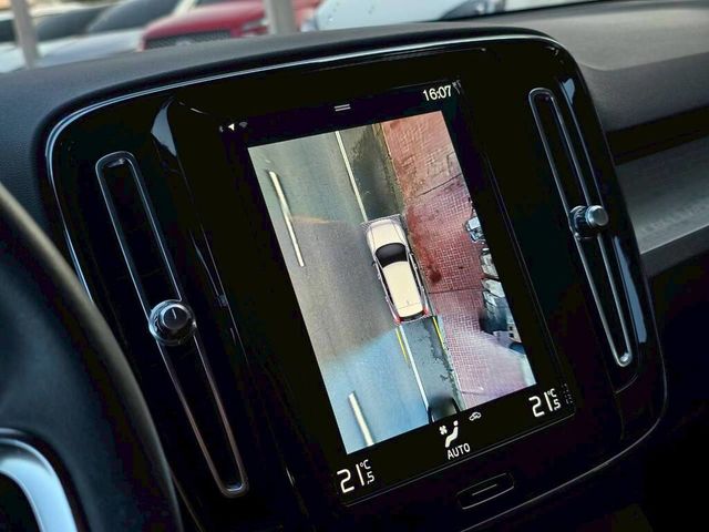 VOLVO富豪 XC40  第10張相片