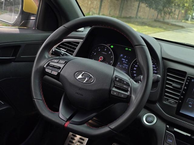 HYUNDAI現代 ELANTRA  第10張相片