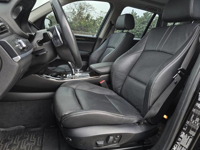 BMW寶馬 X3  第11張相片