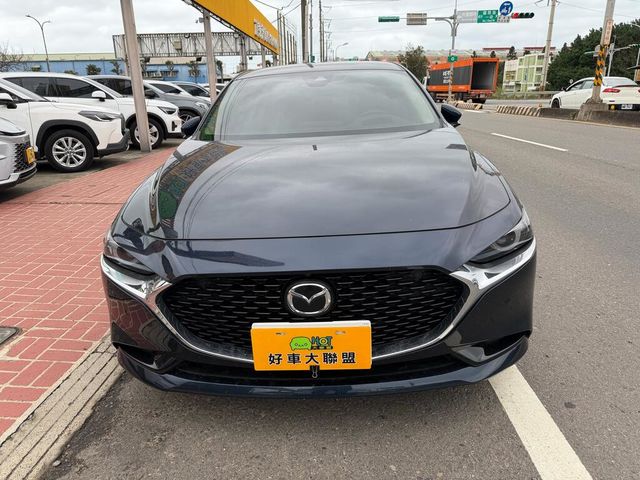 MAZDA馬自達 MAZDA 3  第3張相片