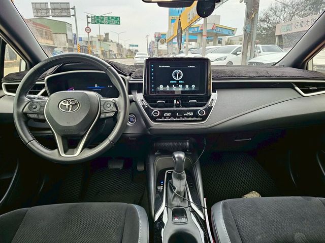 TOYOTA豐田 COROLLA SPORT  第6張相片