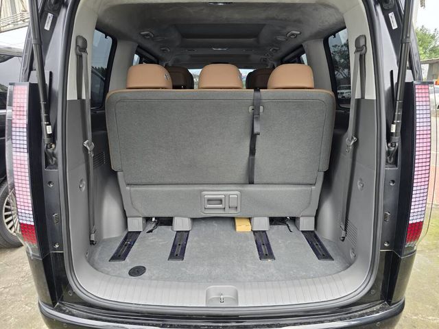 HYUNDAI現代 STARIA  第16張相片