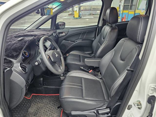 MITSUBISHI三菱 COLT PLUS  第6張相片