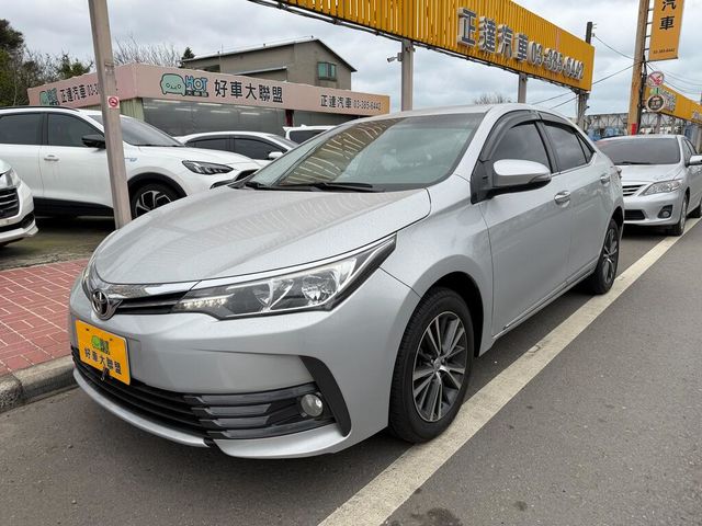 TOYOTA豐田 ALTIS  第1張相片