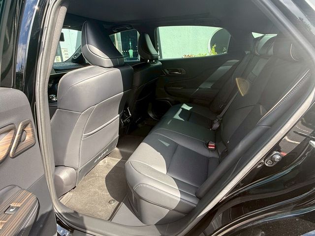 TOYOTA豐田 CROWN  第7張相片