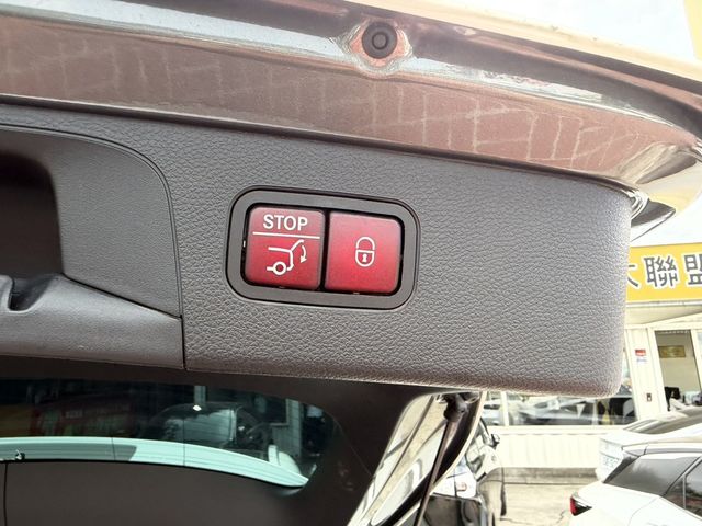 M-BENZ賓士 GLC250  第6張相片