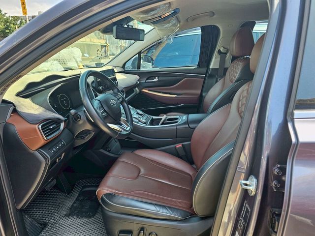 HYUNDAI現代 SANTA FE  第10張相片