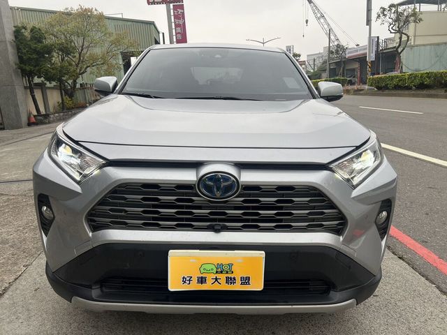 TOYOTA豐田 RAV4  第3張相片