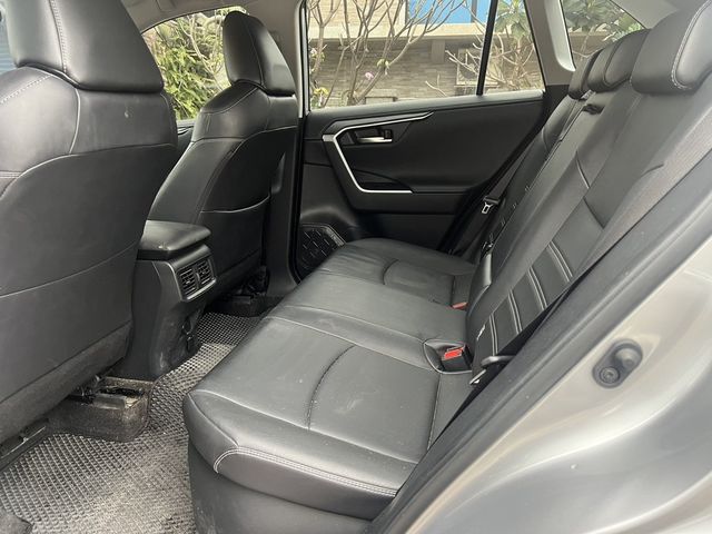 TOYOTA豐田 RAV4  第8張相片