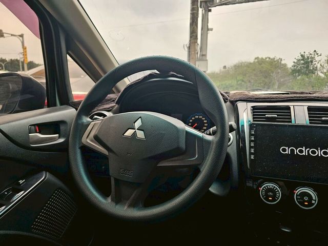 MITSUBISHI三菱 COLT PLUS  第6張相片